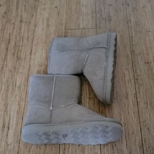 Cozy Beige Slipper Boots